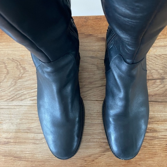 Cole Haan Women's Idah Boot Tall Riding Black Leather Winter Expanding Calf Sz 9 - Picture 2 of 9